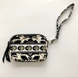 Vera Bradley | black & white wristlet wallet